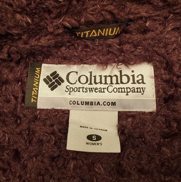 Blue sky ski jacket - Picture 7 of 7